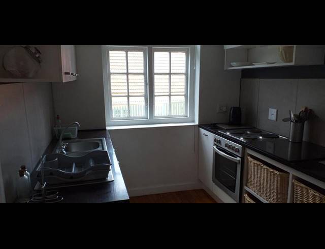 1 BEDROOM PROPERTY TO RENT IN RONDEBOSCH